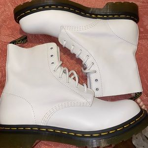 Women’s Dr. AirWair Martens. Size 9. Never been worn.